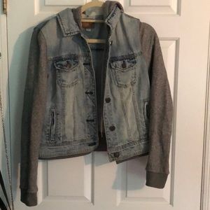 American eagle jean jacket with sweatshirt sleeves